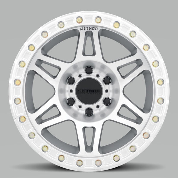 Method MR106 Beadlock 17x9 -44mm Offset 5x5 71.5mm CB Machined/Clear Coat w/BH-H24125 Wheel